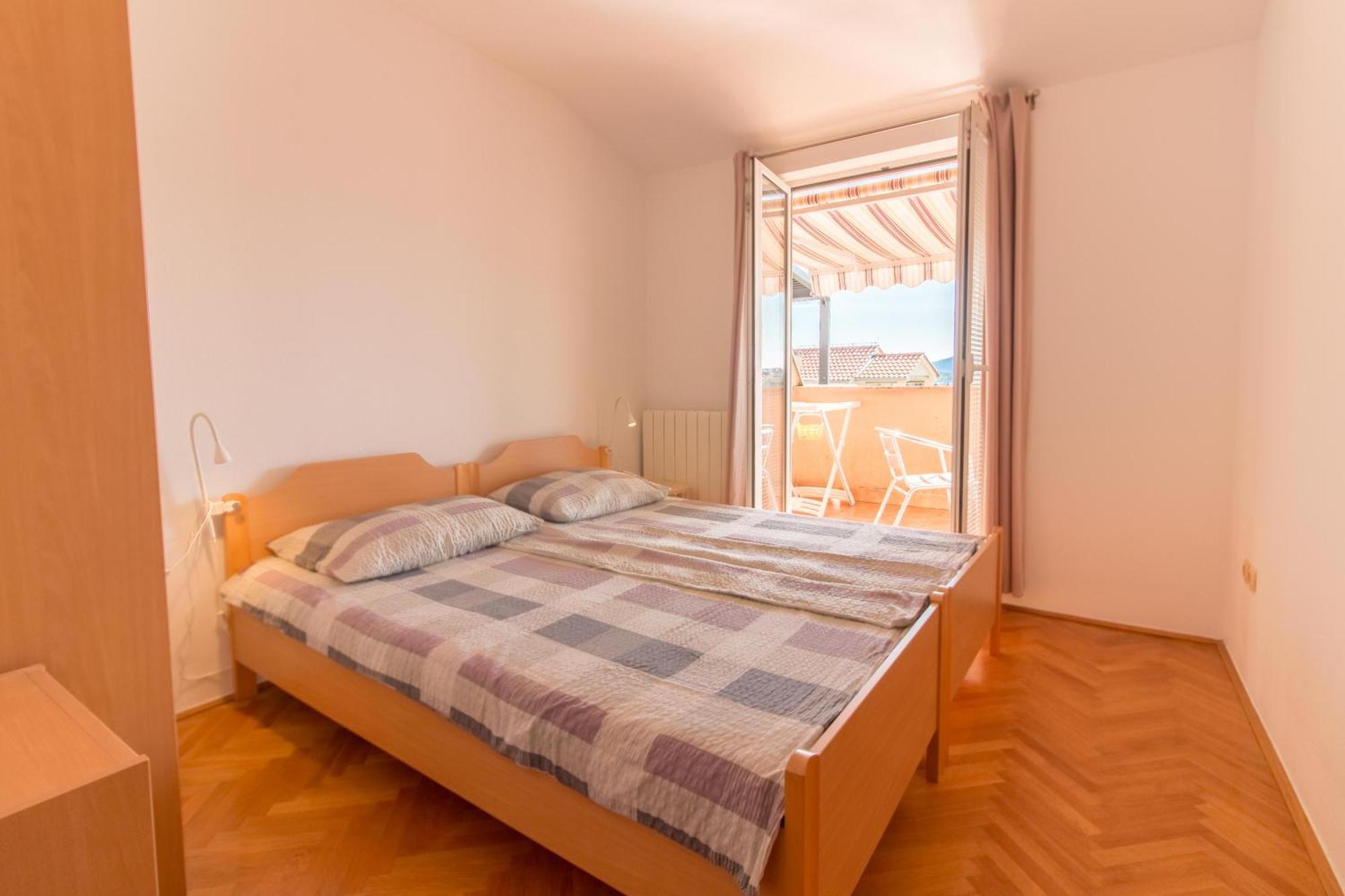 Malinska - Apartment Glavas Kültér fotó