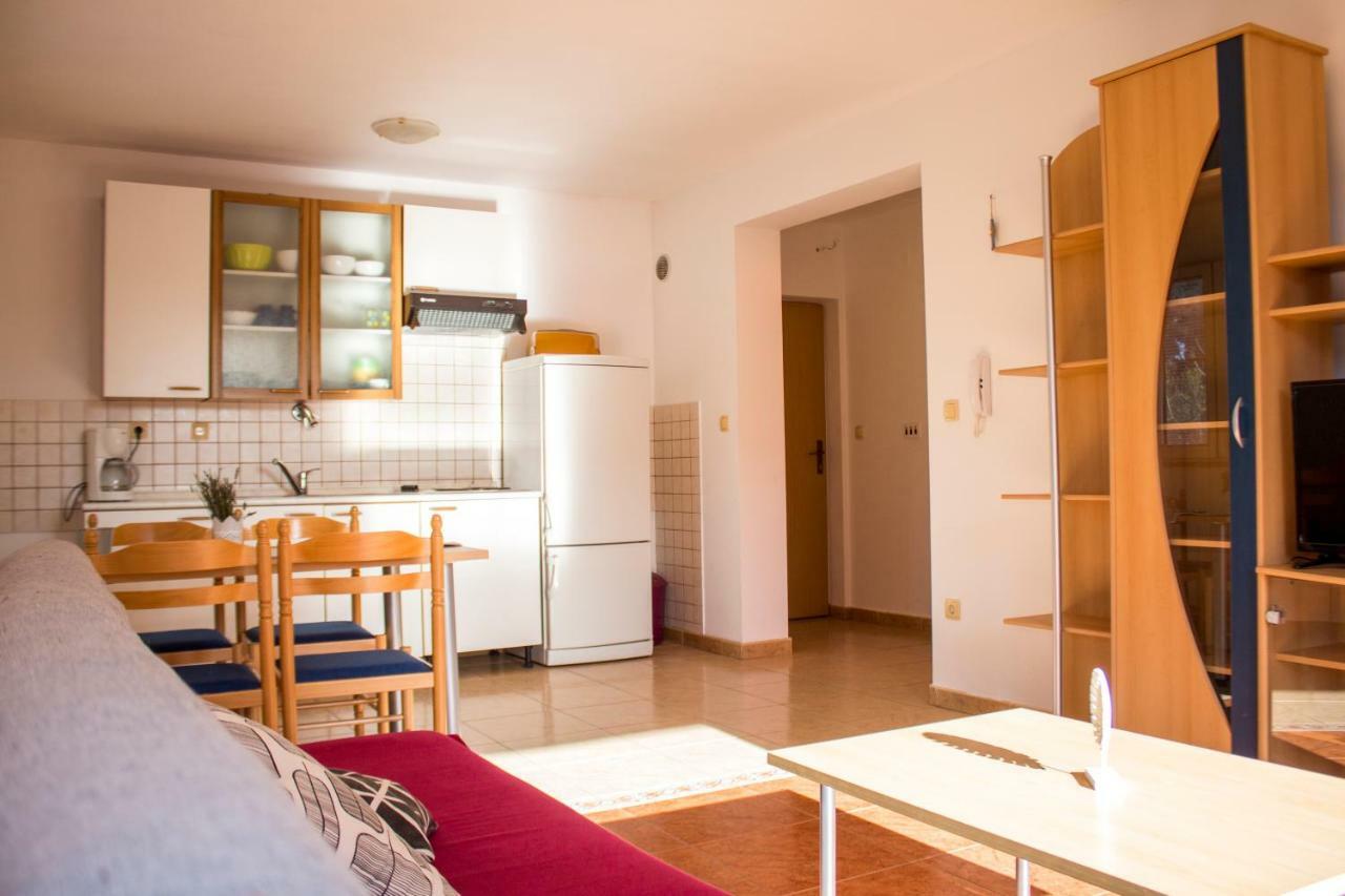 Malinska - Apartment Glavas Kültér fotó