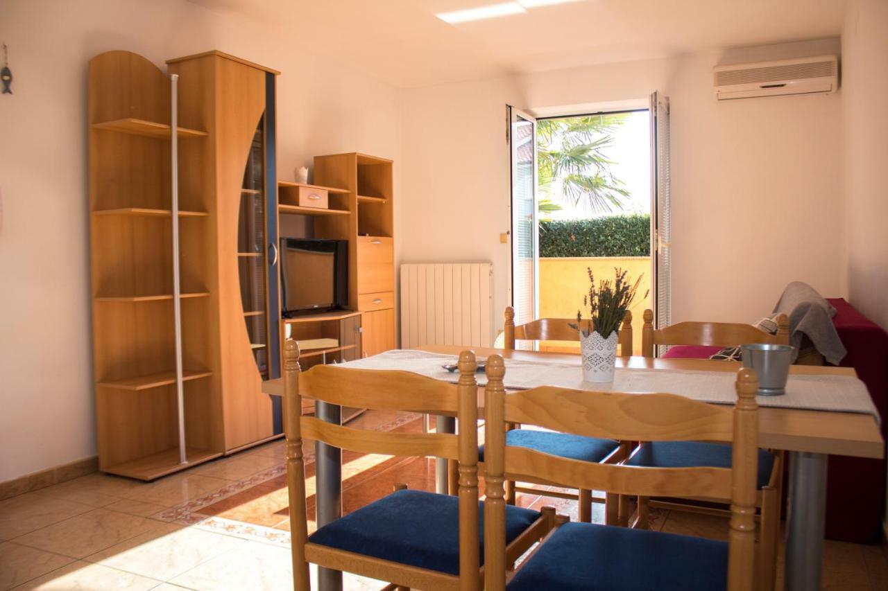 Malinska - Apartment Glavas Kültér fotó
